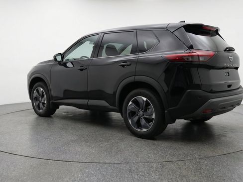 Used 2025 Nissan Rogue SV FWD image 6