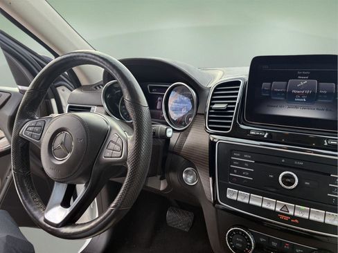 Used 2019 Mercedes-Benz GLS 550 4MATIC image 21