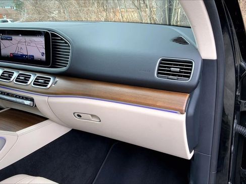 Used 2024 Mercedes-Benz GLE 350 4MATIC image 19