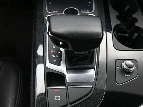 Used 2017 Audi Q7 3.0T Premium Plus w/ Premium Plus Package AWD/4WD image 27