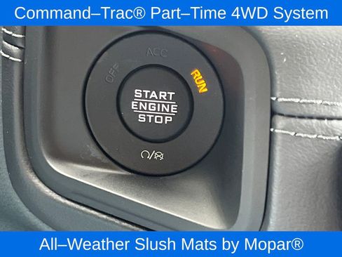 New 2025 Jeep Gladiator Mojave w/ Convenience Group image 9