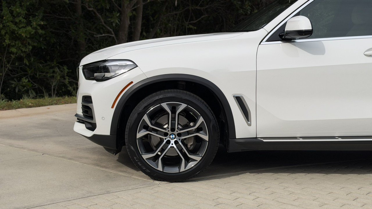 Used 2022 BMW X5 xDrive40i AWD/4WD image 10