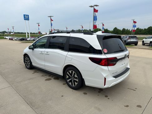 New 2026 Honda Odyssey EX-L image 7