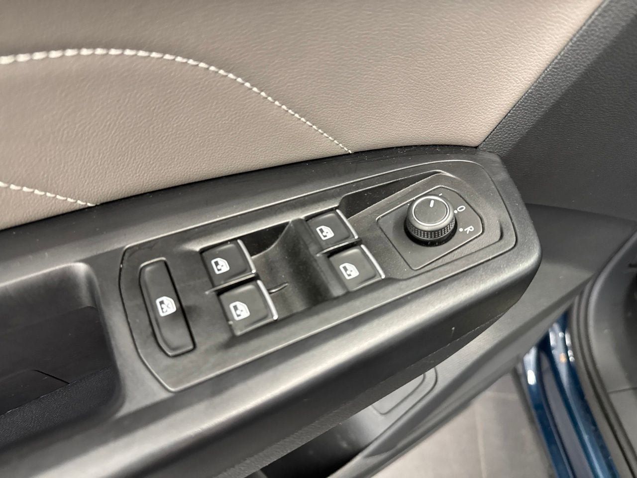 Used 2021 Volkswagen Atlas Cross Sport SE w/ Panoramic Sunroof Package AWD/4WD image 37