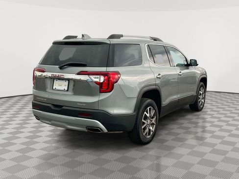 Used 2023 GMC Acadia SLE w/ Driver Convenience Package image 5