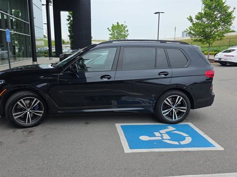 Used 2020 BMW X7 M50i w/ Luxury Seating Package AWD/4WD image 10