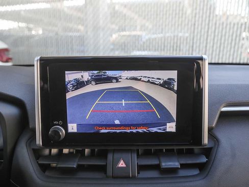 Used 2024 Toyota RAV4 LE image 21