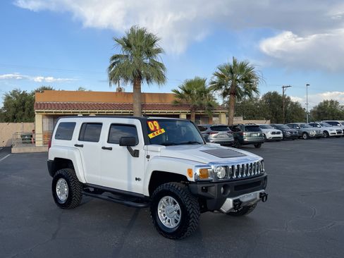 Used 2009 HUMMER H3 Luxury AWD/4WD image 7