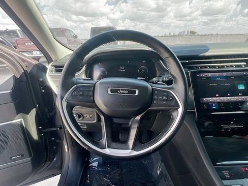 Used 2021 Jeep Grand Cherokee L Limited image 16