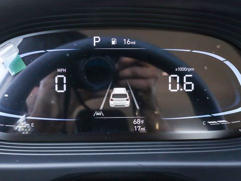 New 2026 Hyundai Venue SE FWD image 31