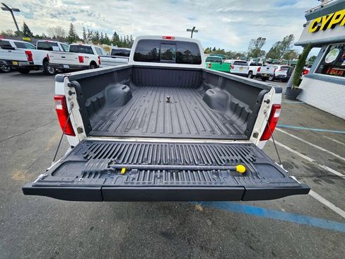 Used 2013 Ford F450 Lariat w/ Lariat Ultimate Pkg image 6