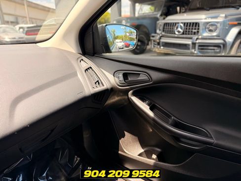 Used 2016 Ford Focus S FWD image 17