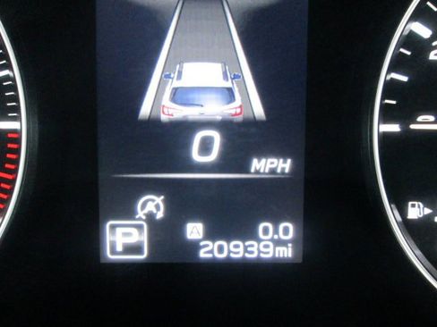 Used 2025 Subaru Outback Premium image 23