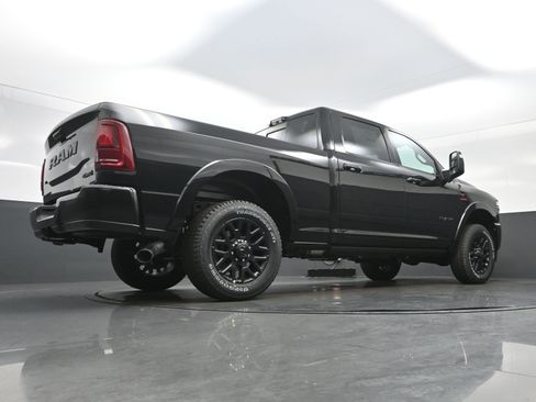 New 2026 RAM 2500 Limited AWD/4WD image 18