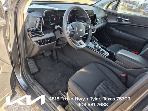 Certified 2025 Kia Sportage LX FWD image 18