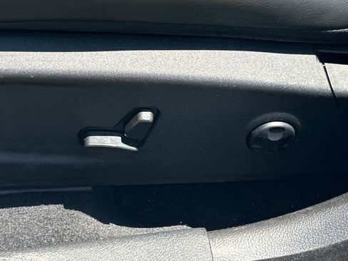 Used 2021 Dodge Charger SXT w/ Leather Interior Group image 17