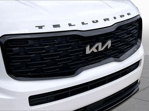 Used 2022 Kia Telluride EX w/ EX Premium Package AWD/4WD image 29