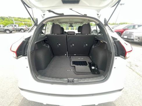 New 2025 Nissan Kicks Play S image 13