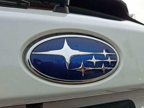 Used 2021 Subaru Outback Premium image 31