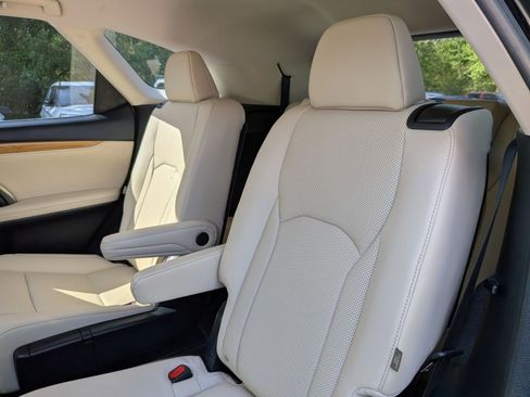 Used 2022 Lexus RX 350L FWD w/ Premium Package image 31