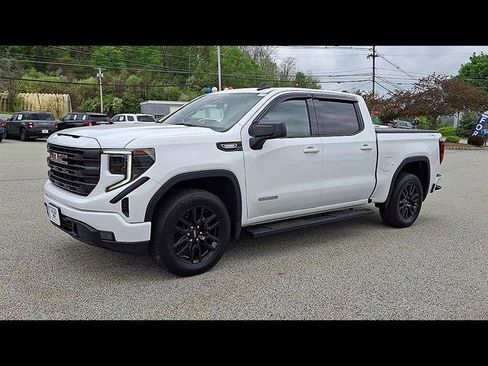 Used 2025 GMC Sierra 1500 Elevation AWD/4WD image 4