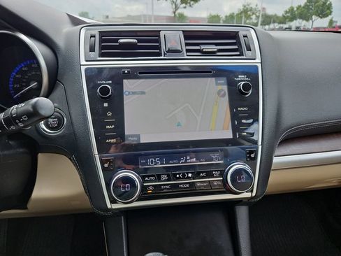 Used 2018 Subaru Outback 3.6R Limited image 14