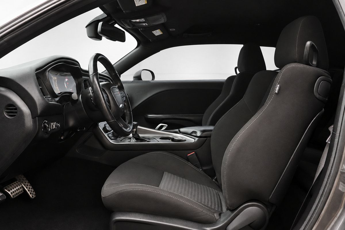 Used 2022 Dodge Challenger R/T RWD image 19