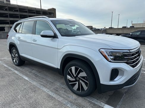 New 2024 Volkswagen Atlas SEL image 18