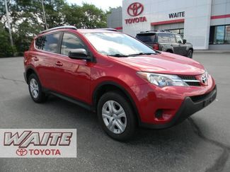 Used 2014 Toyota RAV4 LE AWD/4WD video 1
