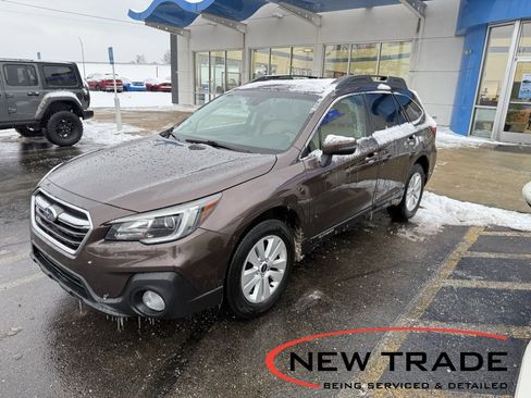 Used 2019 Subaru Outback 2.5i Premium image 1