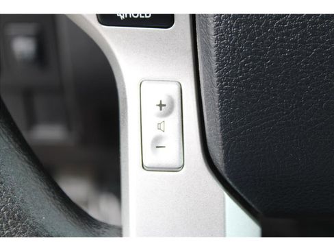 Used 2014 Toyota Tundra SR5 w/ SR5 Upgrade Package AWD/4WD image 18