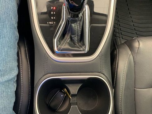 Certified 2023 Subaru Outback Limited AWD/4WD image 9