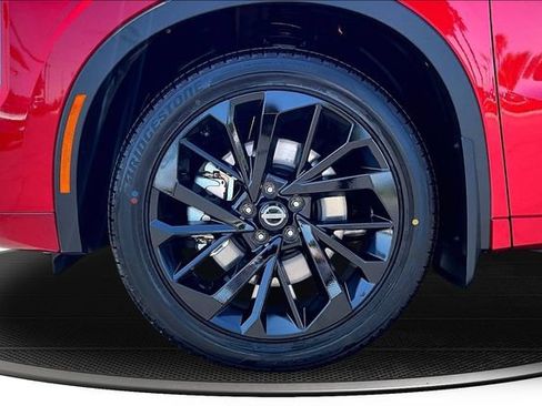 New 2026 Nissan Rogue Platinum AWD/4WD image 13