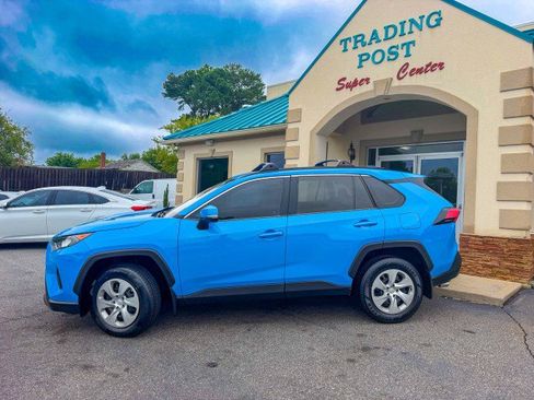 Used 2019 Toyota RAV4 LE AWD/4WD image 25