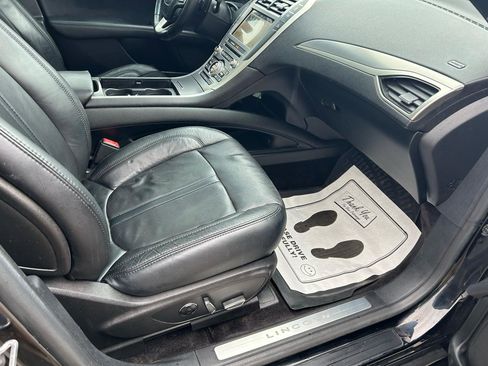 Used 2017 Lincoln MKZ Reserve w/ Climate Package image 12