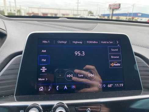 Used 2022 Cadillac CT4 Luxury w/ Sun And Sound Package image 20