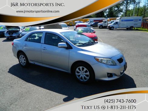 Used 2010 Toyota Corolla LE FWD image 1