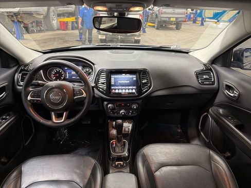 Used 2019 Jeep Compass Limited AWD/4WD image 14