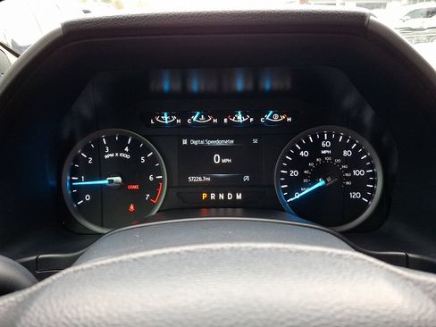 Used 2021 Ford Expedition XLT image 25