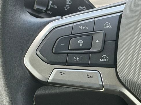 New 2025 Volkswagen Tiguan S FWD image 15