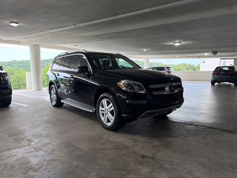 Used 2015 Mercedes-Benz GL 450 4MATIC image 6