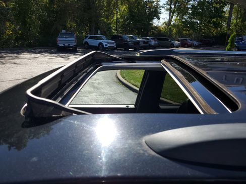 Used 2013 Jeep Grand Cherokee Laredo image 8