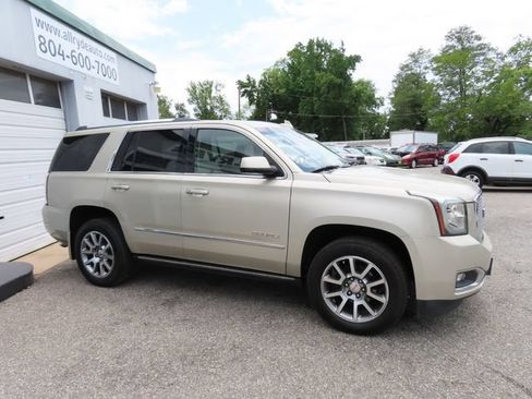 Used 2015 GMC Yukon Denali w/ Premium Package AWD/4WD image 4