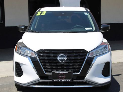 Used 2023 Nissan Kicks S FWD image 2