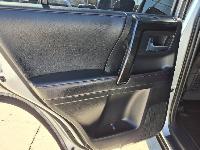 Used 2017 Toyota 4Runner TRD Off-Road Premium AWD/4WD image 13