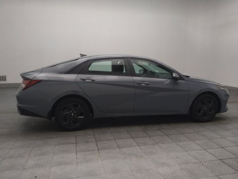 Used 2022 Hyundai Elantra SEL FWD image 10
