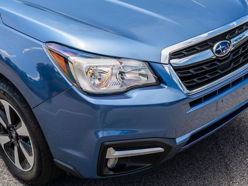 Used 2017 Subaru Forester 2.5i Limited w/ Popular Package #1 AWD/4WD image 10