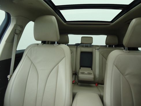 Used 2021 Lincoln Nautilus Reserve AWD/4WD image 15