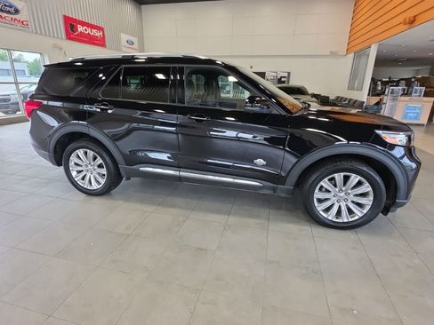 Used 2022 Ford Explorer King Ranch w/ Class IV Trailer Tow Package AWD/4WD image 6