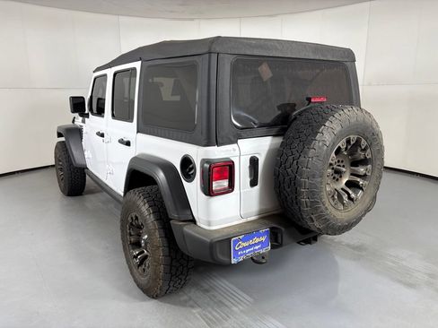 Used 2022 Jeep Wrangler Unlimited Sport AWD/4WD image 6